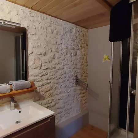 Maison d'hôtes Le Fontaine : 4/5 Pers. Ou Site Entier 9 Pers