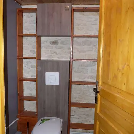 Le Fontaine : 4/5 Pers. Ou Site Entier 9 Pers Maison d'hôtes Saint-Georges-les-Baillargeaux