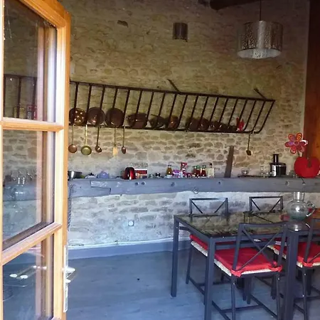 Maison d'hôtes Le Fontaine : 4/5 Pers. Ou Site Entier 9 Pers Saint-Georges-les-Baillargeaux